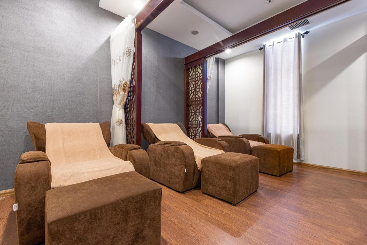 Anh Phat Resort Tinh Gia Bagian luar foto