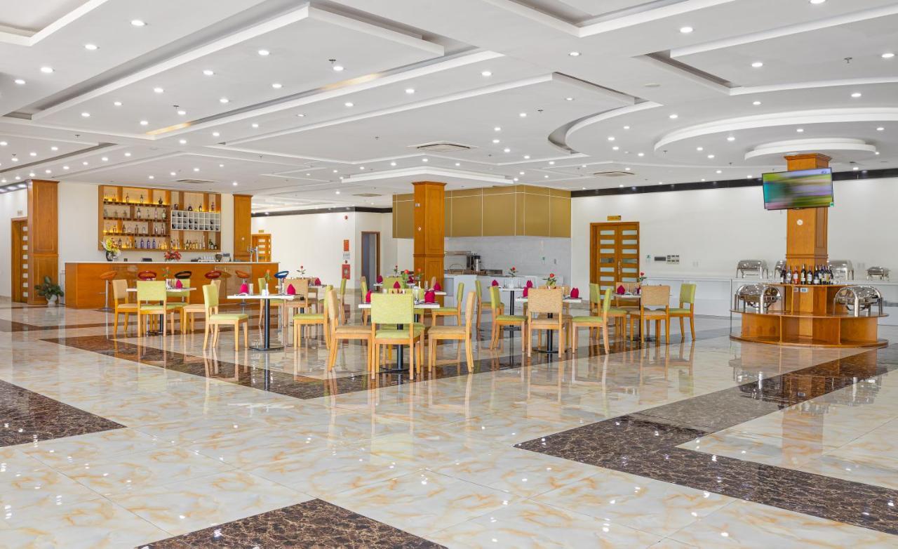 Anh Phat Resort Tinh Gia Bagian luar foto