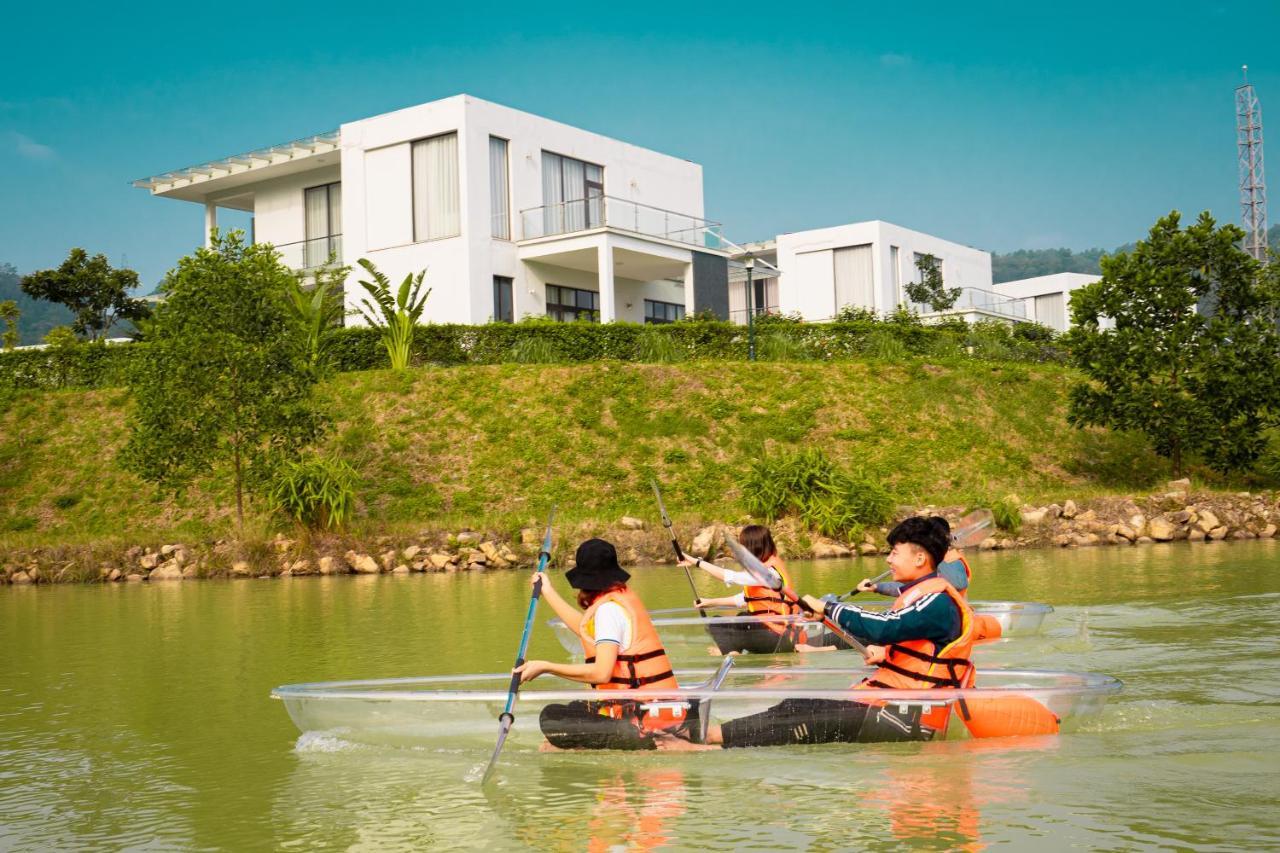 Anh Phat Resort Tinh Gia Bagian luar foto